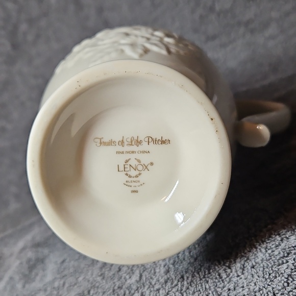 Lenox Pitcher - Picture 7 of 7